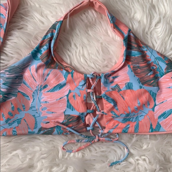 Cute Two Piece Bathing Suit - Picture 5 of 7